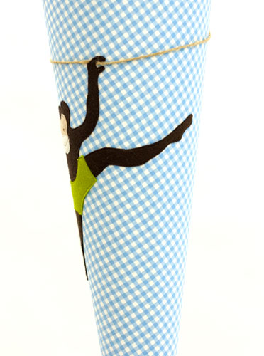 schultüte mit affenmotiv   
